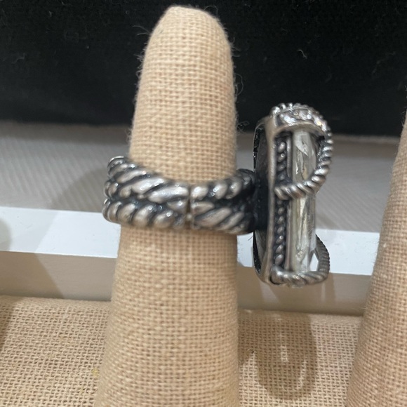 COCKTAIL STYLE STATEMENT RING - Picture 3 of 4